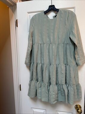En Saison' Sage Green Tiered Long-Sleeve Dress